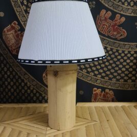 Bamboe lamp met effen kap